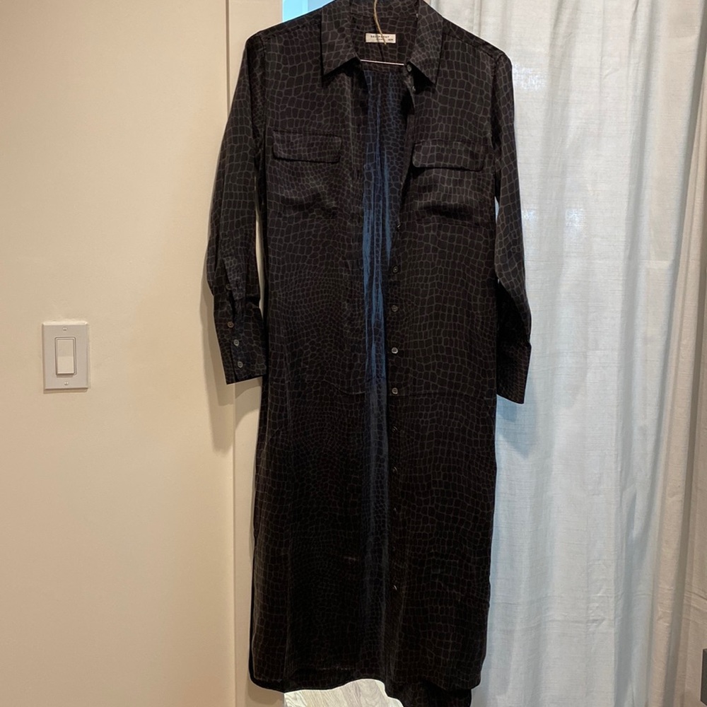 Silk button-up collared maxi dress by Equipment. Gray & Navy Crocodile print. XS